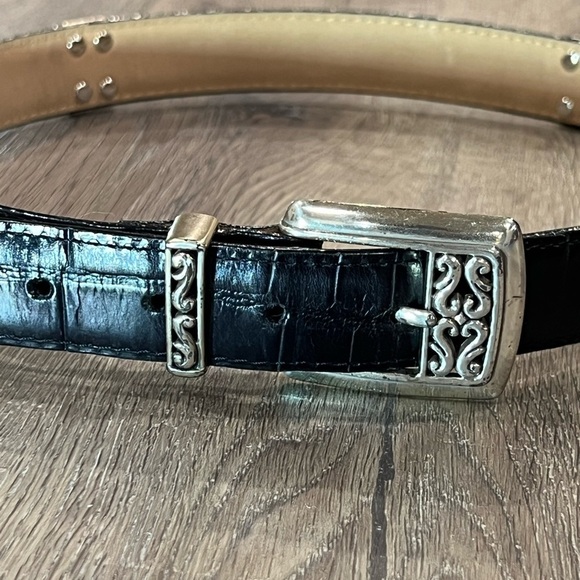 Brighton Medieval Women’s Medium Black Silver Buckle Ornate Clasp Decorations - Picture 2 of 9